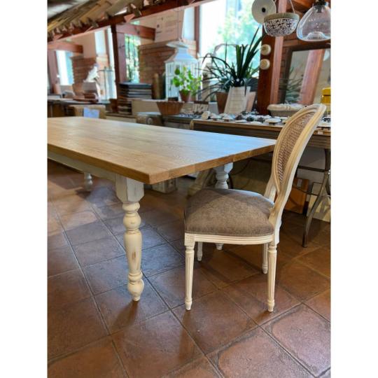 country antikolt mediterran etkezoasztal mediterran klasszikus tolgy asztal rusztikus egyedi feher asztal gyartas budapest lakberendezesi bolt budapest patinas barna.jpg